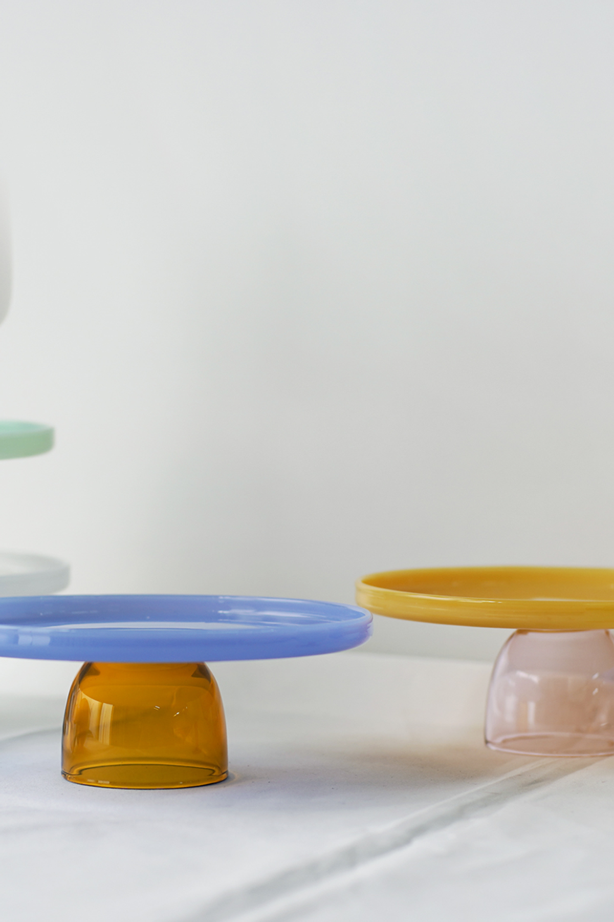 Two Tone Stand in Yellow & Pink