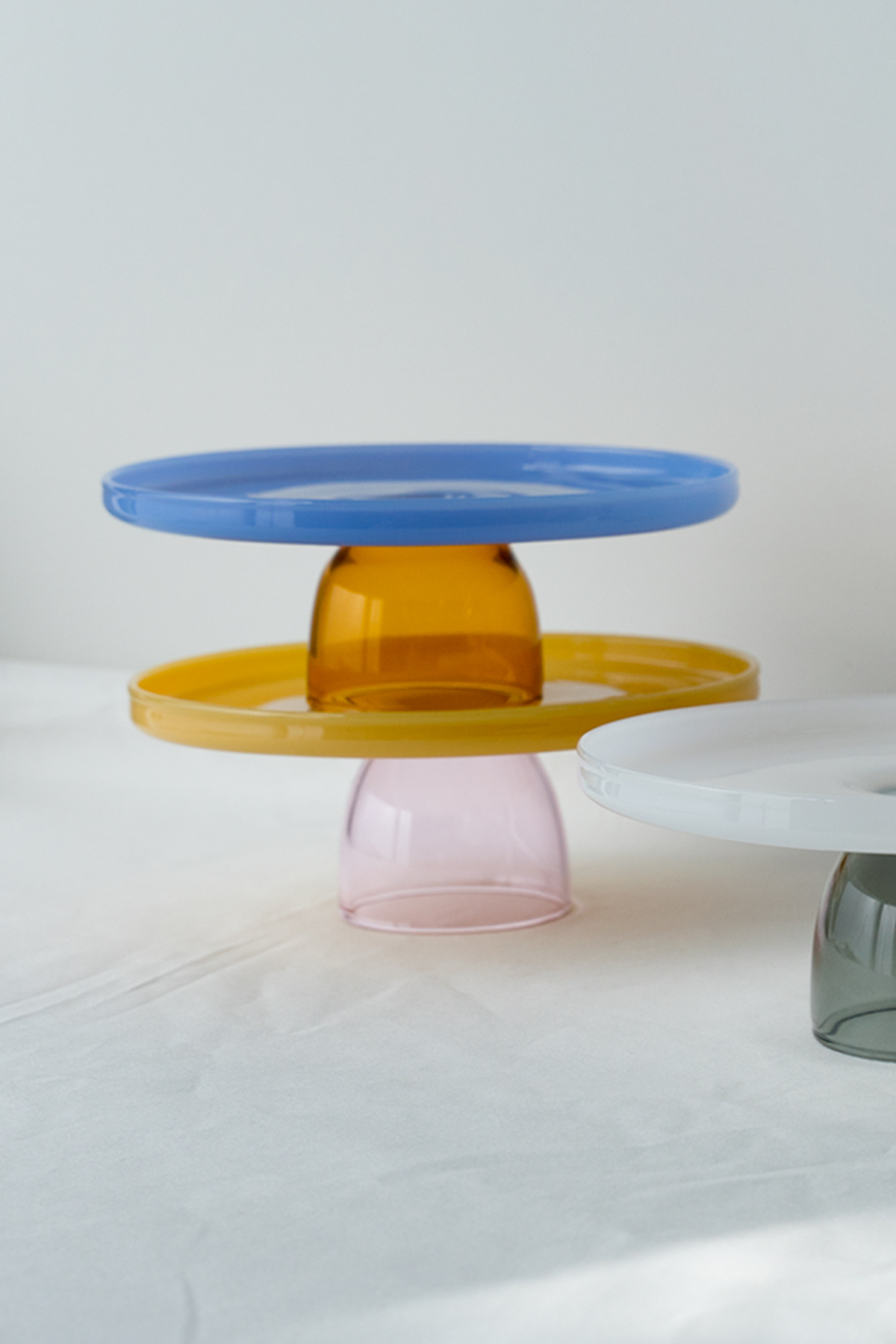 Two Tone Stand in Yellow & Pink