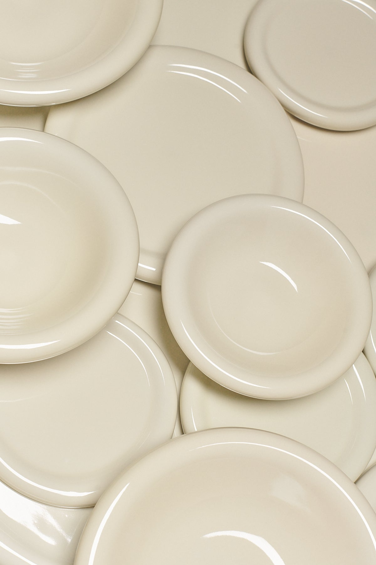 Serving Bowl in Marshmallow