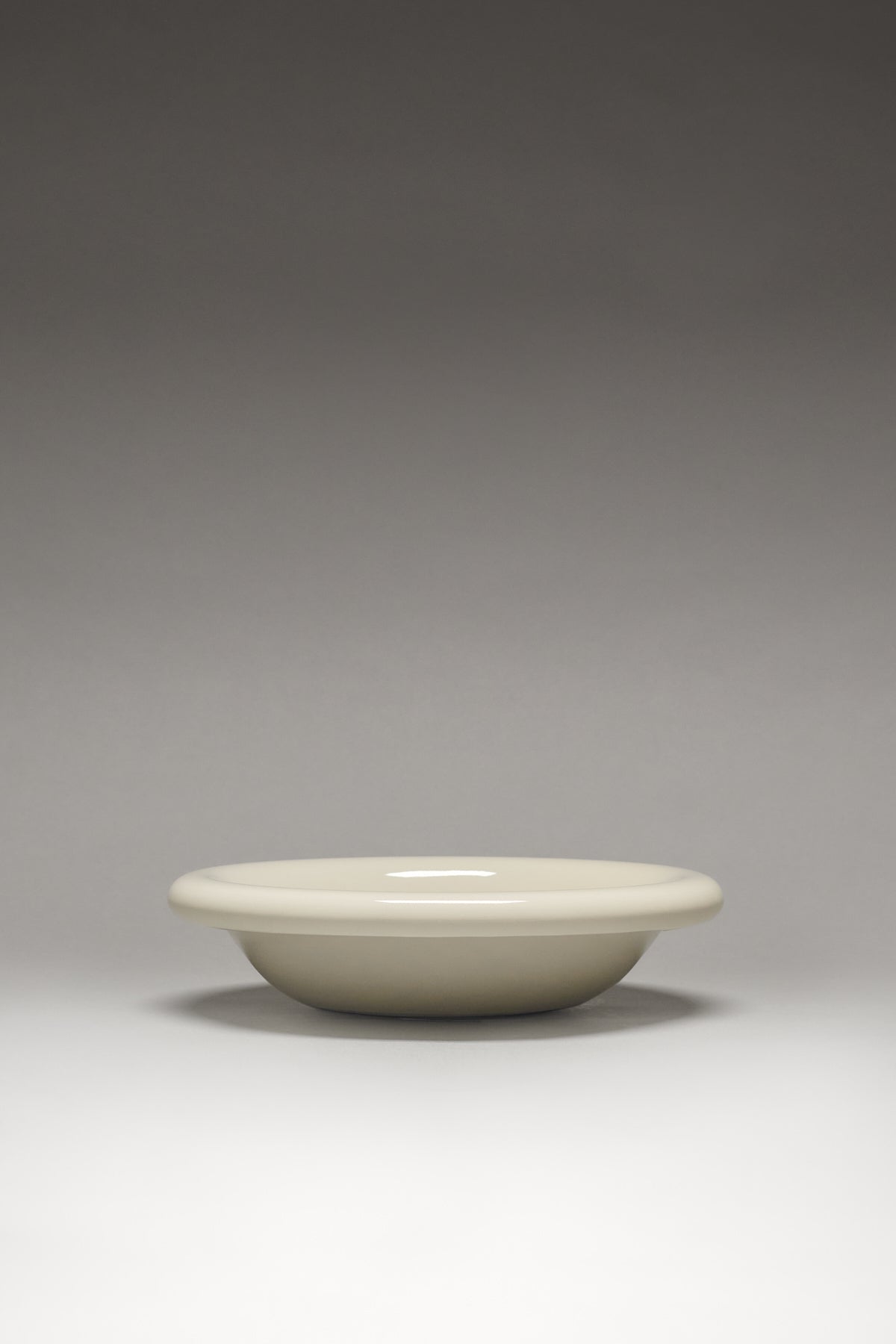 Serving Bowl in Marshmallow