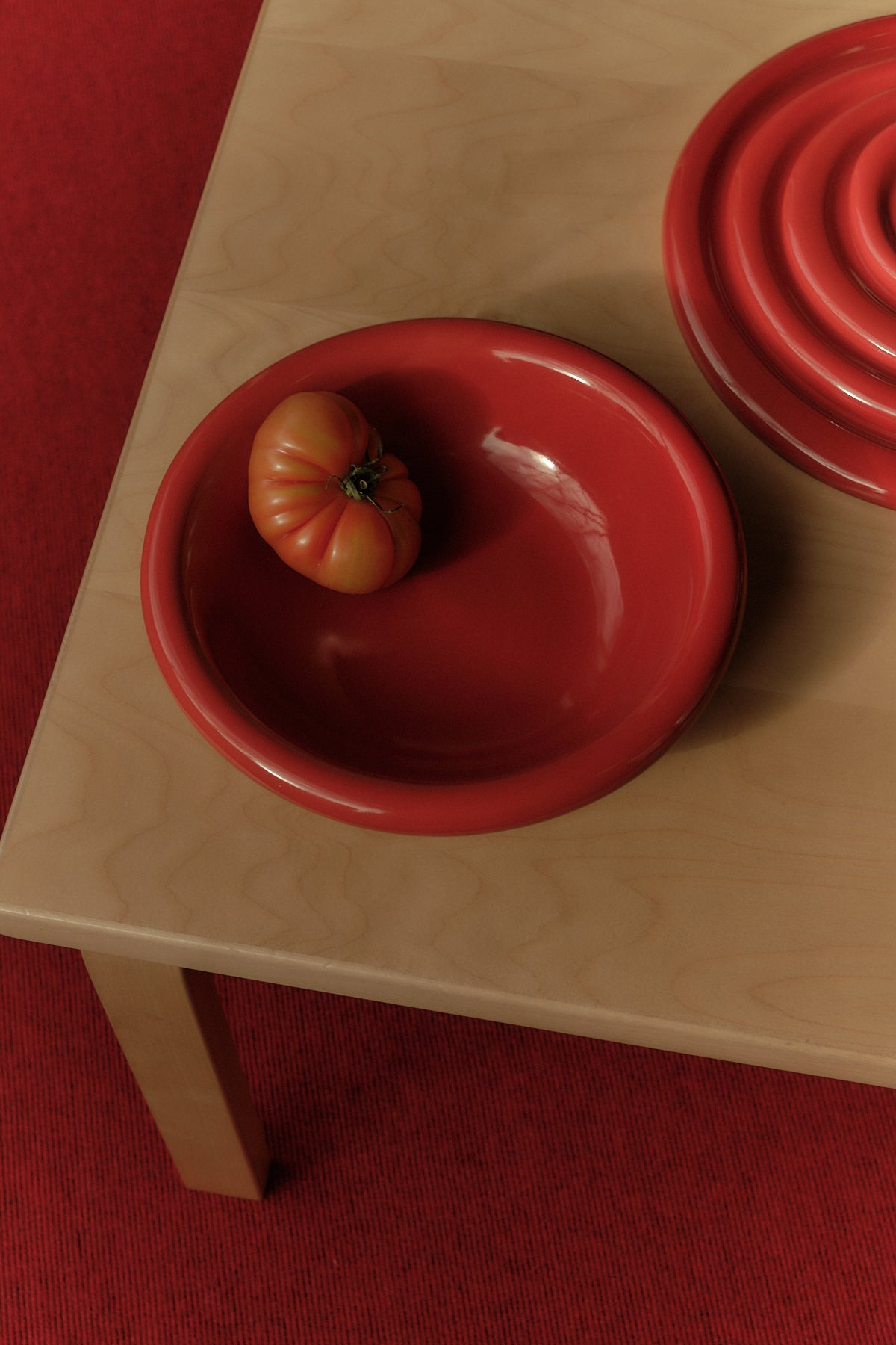 Serving Bowl in Tomato