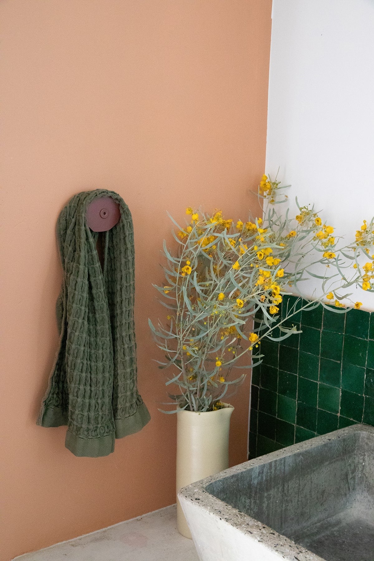 CORTE Wall Hook in Rose