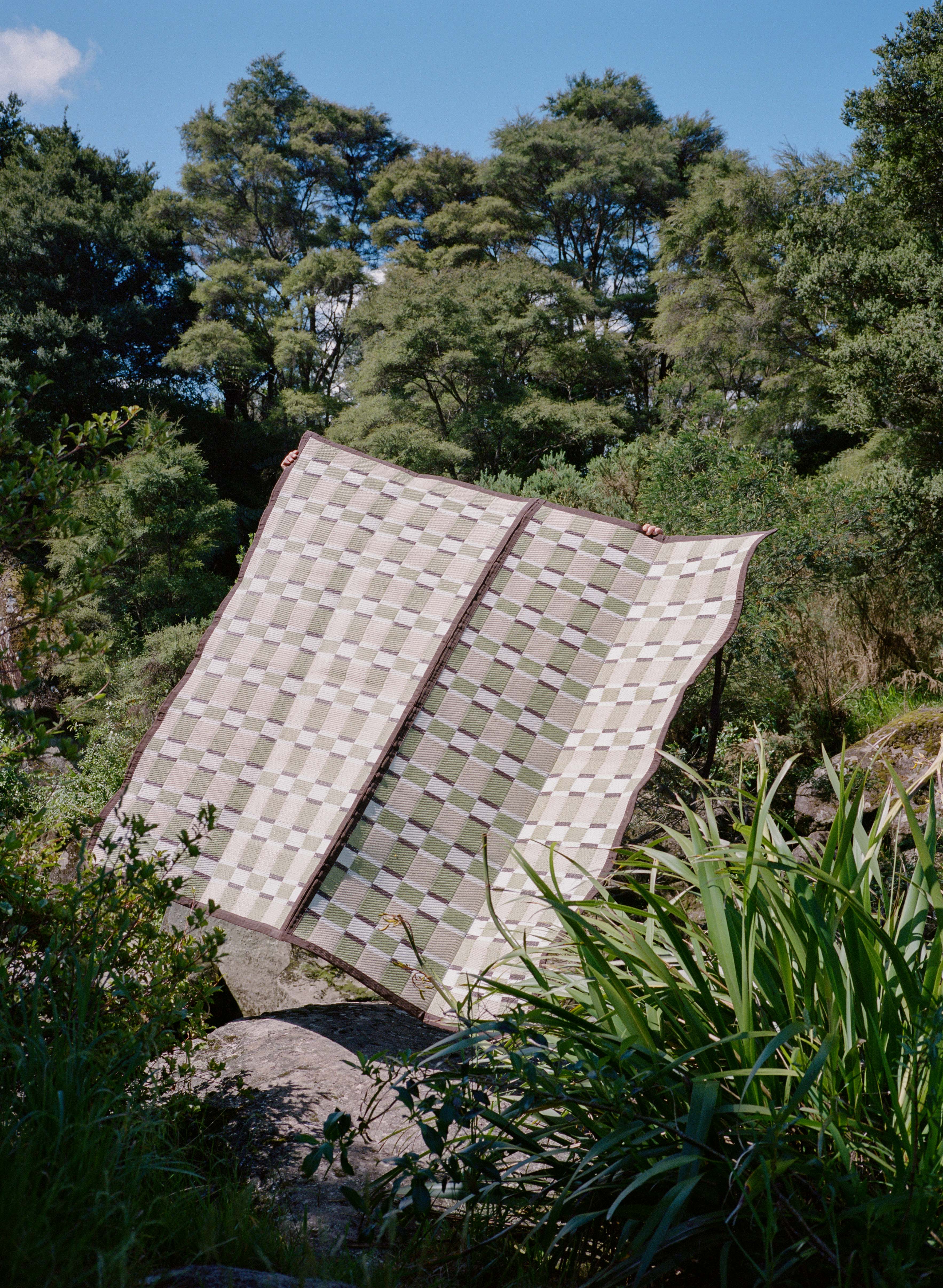 Woven Outdoor Mat in Fern