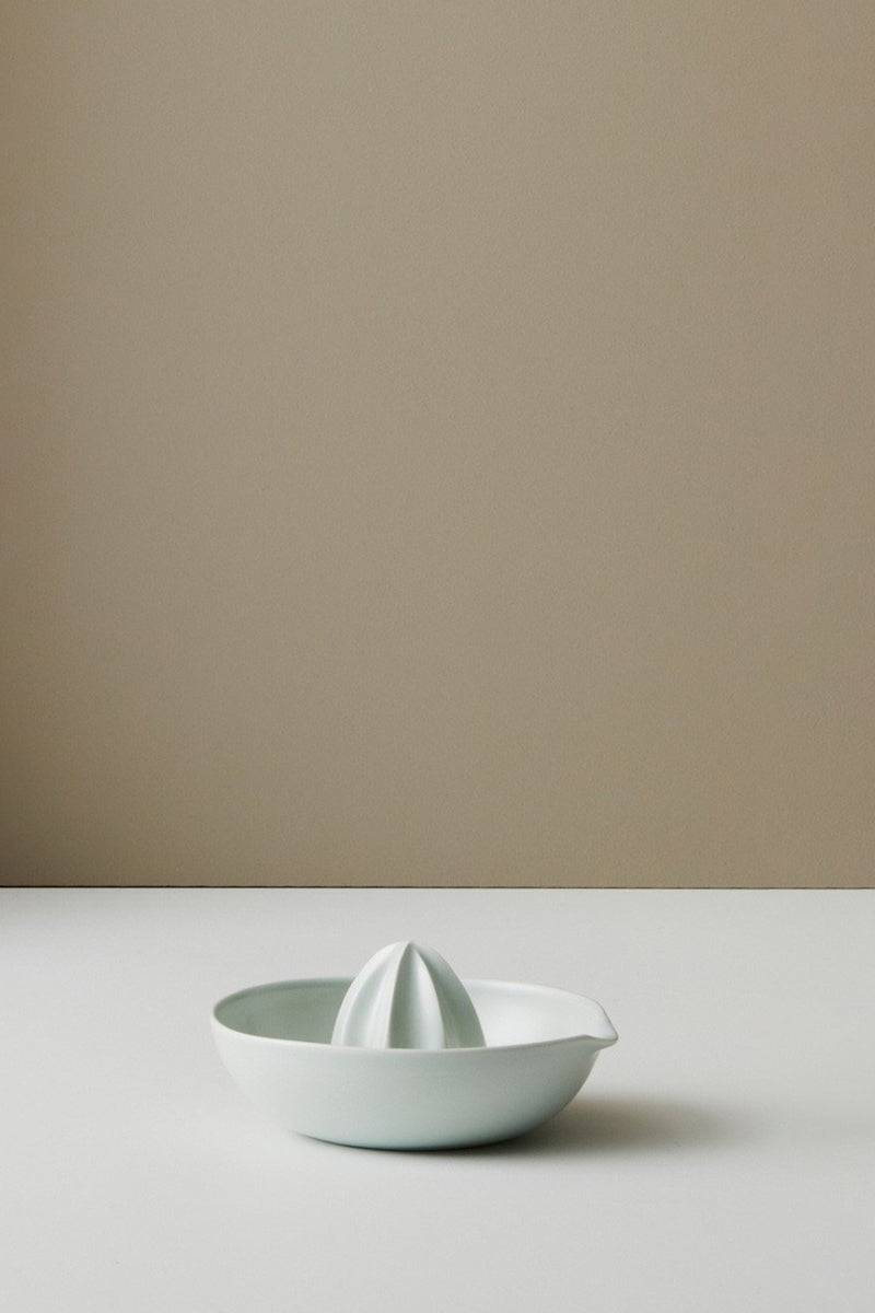 Citrus Juicer - Eggshell Blue