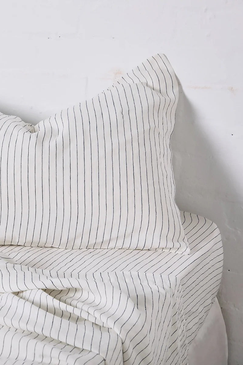 100% Linen Fitted Sheet in Pinstripe Navy